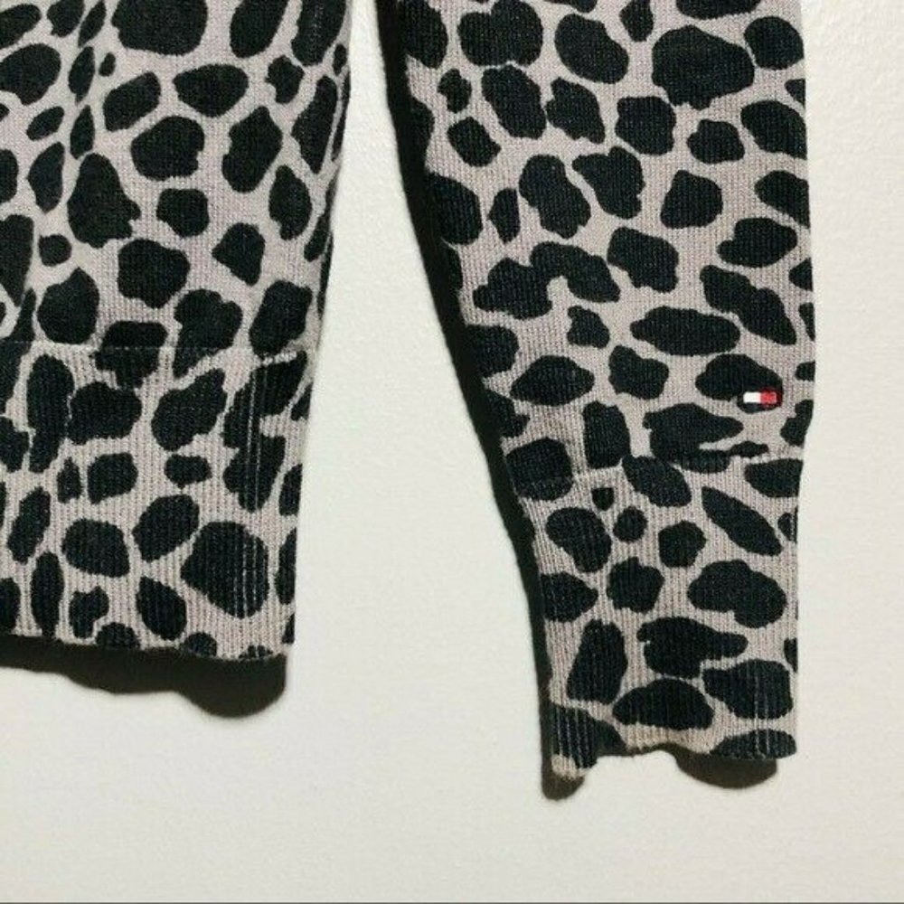 Tommy Hilfiger Cardigan Sweater Women Size XS Camo Leopard Cheetah Black Gray - Picture 4 of 10